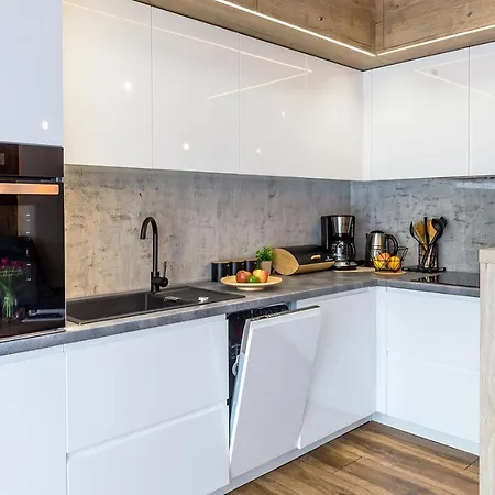 Jenny: Ski, Bike & Mountain Views * Szczyrk