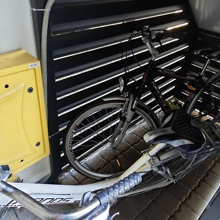 Jenny: Ski, Bike & Mountain Views *